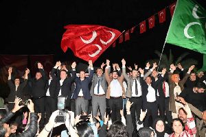 Anamur Belediye Başkanı Hidayet Kılınç Zaferini İlan Etti