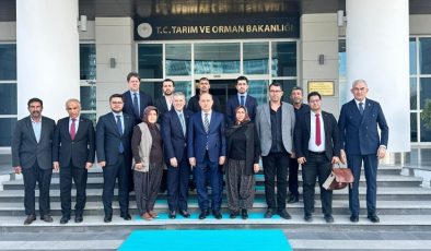 Uysal’dan Mersin İçin Birlik Mesajı:  Tarım, Üretim ve 2B Sorunları Ankara’da Masaya Yatırıldı