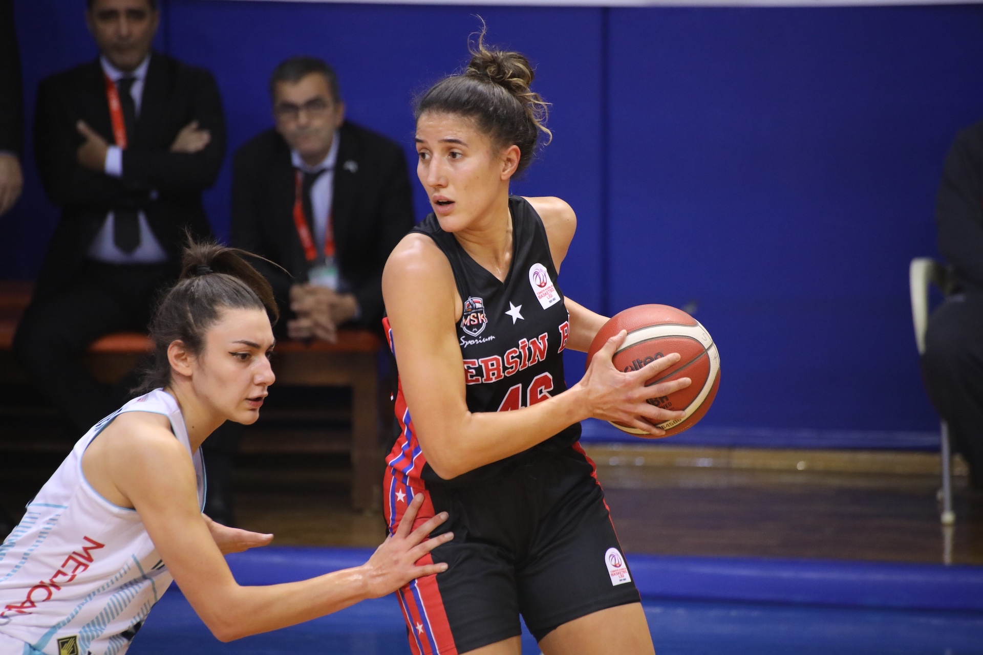 BÜYÜKŞEHİR MSK KADIN BASKETBOL TAKIMI, TARSUS BELEDİYESİ’Nİ 66-46’LIK SKORLA YENDİ