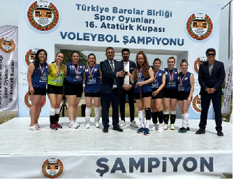MERSİN BAROSU 1924 KADIN VOLEYBOL TAKIMI ŞAMPİYON OLDU