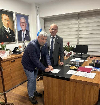 Ak Parti ve Yenieden Refah Partisinden istifa eden 50 kişi İyi Parti Mersin çatısı altında toplandılar.