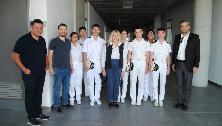 Mersinli Genç Denizciler Erasmus Stajı İçin İtalya Yolcusu