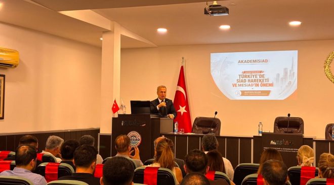 AKADEMİSİAD, GELECEĞİN İŞ DÜNYASINA YÖN VERECEK KONFERANS SERİSİNİN İLK PROGRAMINI GERÇEKLEŞTİRDİ