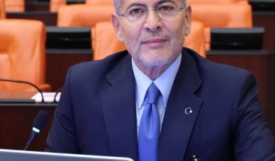 MHP MERSİN MİLLETVEKİLİ DR. LEVENT UYSAL, 15 TEMMUZ ŞEHİTLERİNİ ANDI