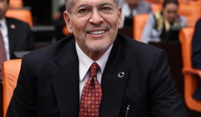 MHP MERSİN MİLLETVEKİLİ DR. LEVENT UYSAL 30 AĞUSTOS ZAFER BAYRAMI’NI KUTLADI