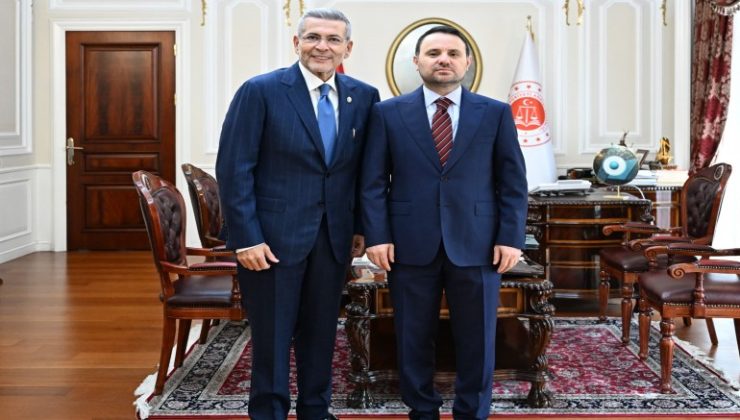 UYSAL’DAN MERSİN ADALET SARAYI İÇİN BAKAN GÜRLEK’E FİZİKİ ALTYAPI TALEBİ